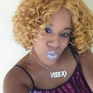 Meet your Posher, Shay